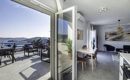 Prodej bytu 3+kk 82 m², Rogoznica, Chorvatsko