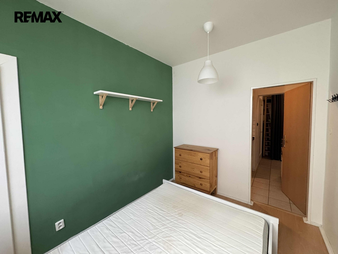 Pronájem bytu 2+1 42 m² – pohled 6