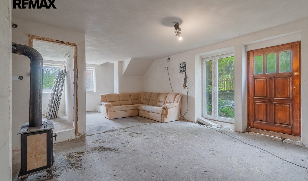 Prodej domu 207 m² s pozemkem 1 227 m², Lnáře – náhled fotky 30