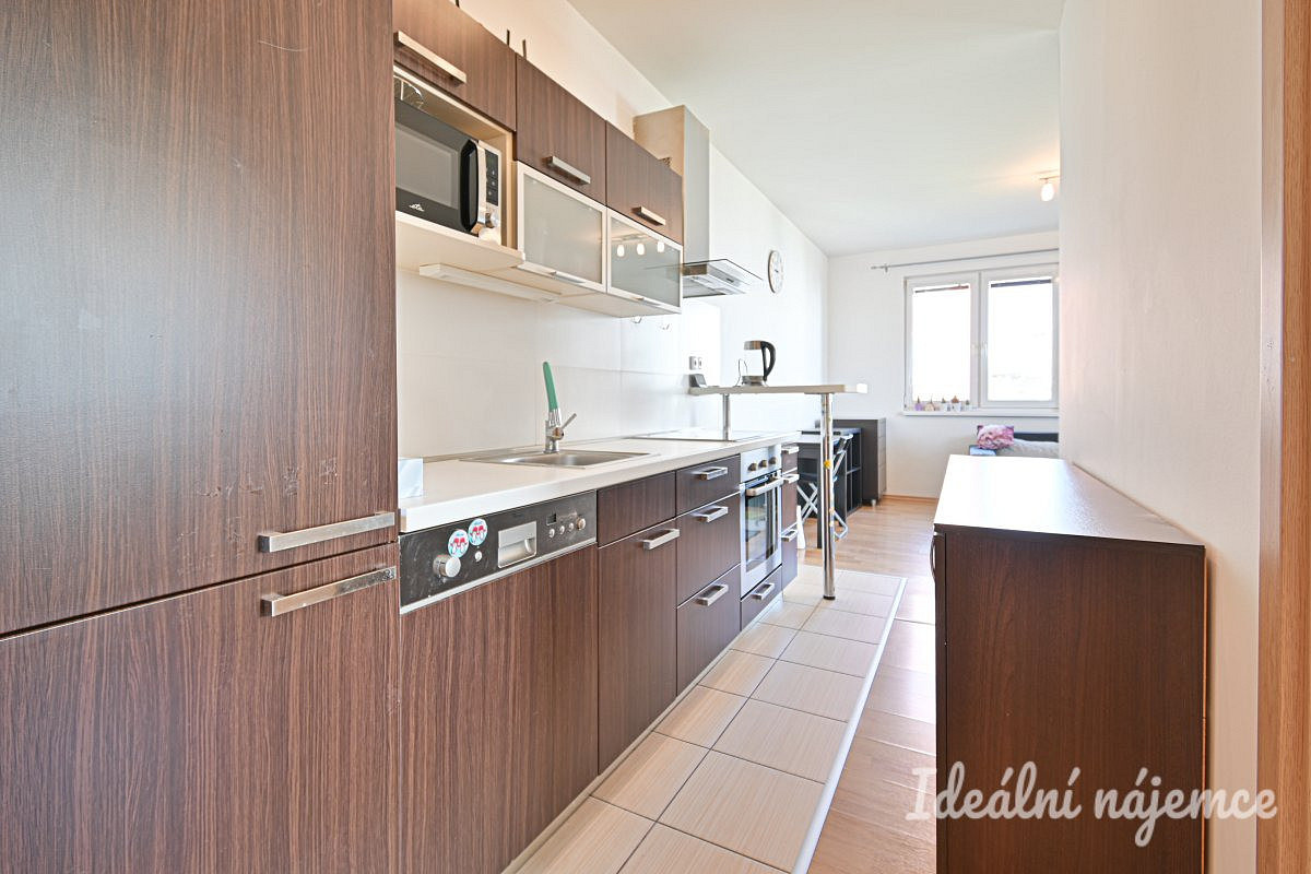 Pronájem bytu 2+kk 47 m² – fotografie 4