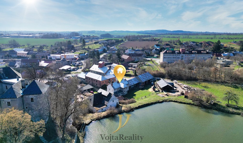 Prodej výrobních prostor 1 544 m², Tršice – náhled fotky 2