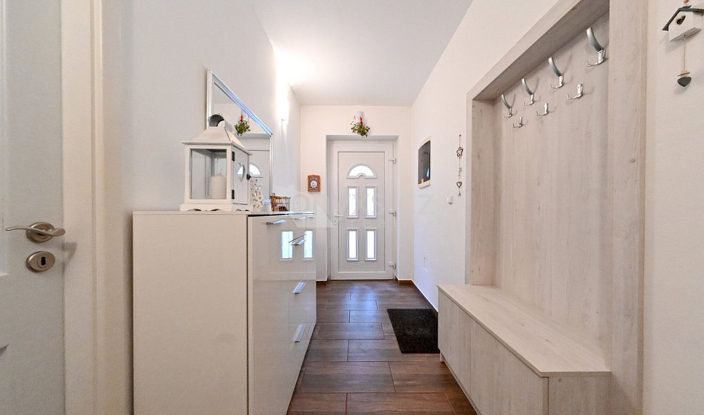 Prodej domu 183 m² s pozemkem 2 301 m², Komorní Lhotka – náhled fotky 26