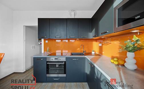 Prodej bytu 2+1 55 m², Devotyho, Pardubice - Zelené Předměstí