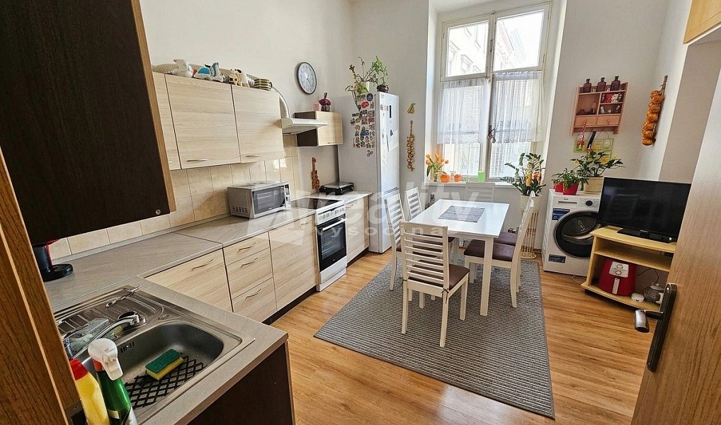 Prodej nájemního domu, činžáku 862 m², Znojmo – náhled fotky 13