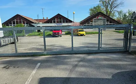 Dražba obchodních prostor 307 m², Zlatná na Ostrove, Komárno, Slovensko