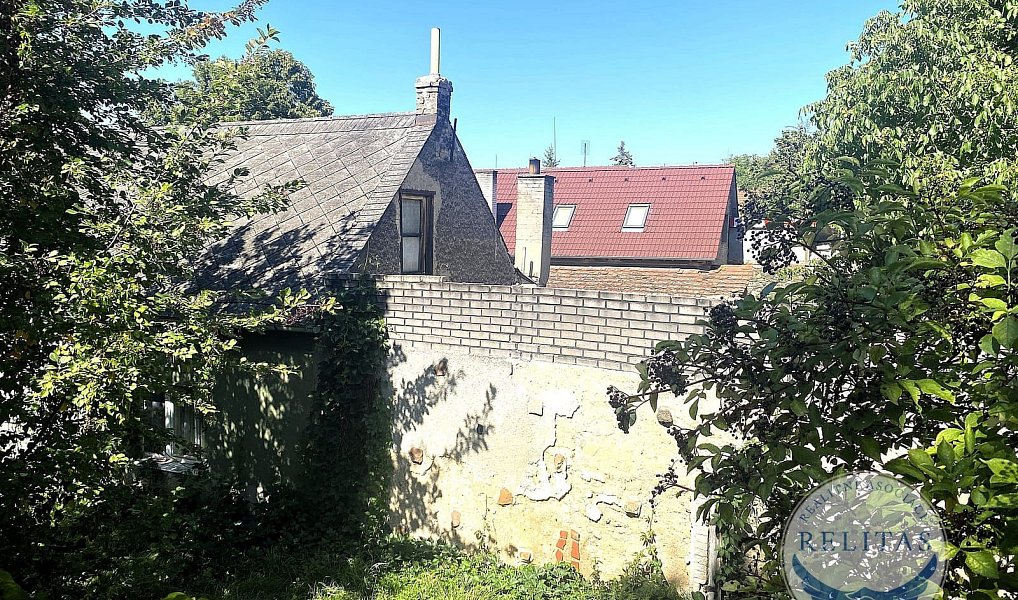 Prodej stavebního pozemku 1 873 m², Králův Dvůr – náhled fotky 8