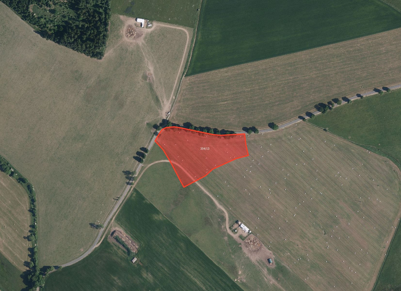 Prodej pole 2 493 m²