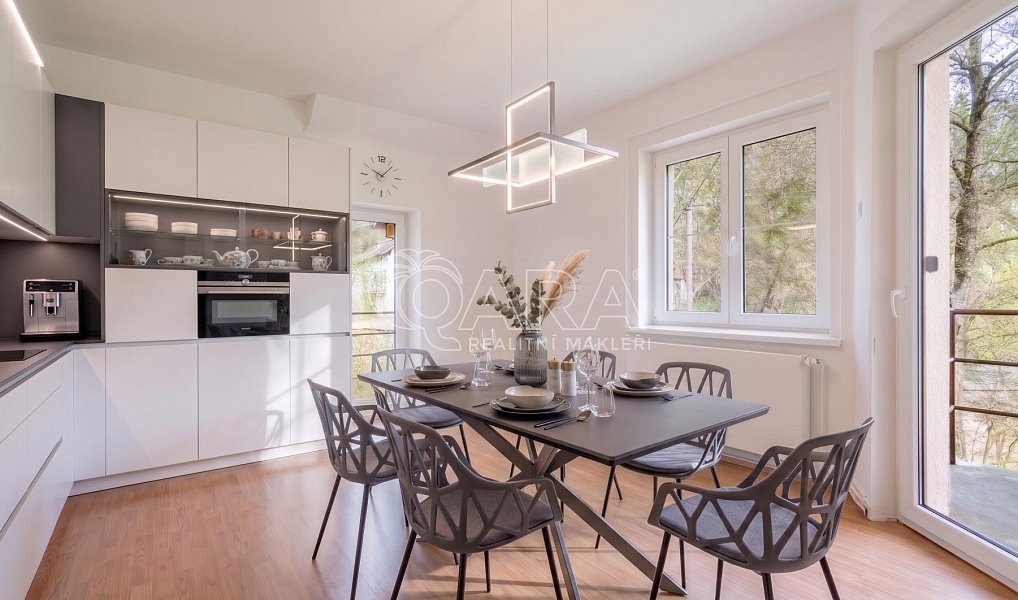 Prodej domu 312 m² s pozemkem 3 785 m², Beroun – náhled fotky 22