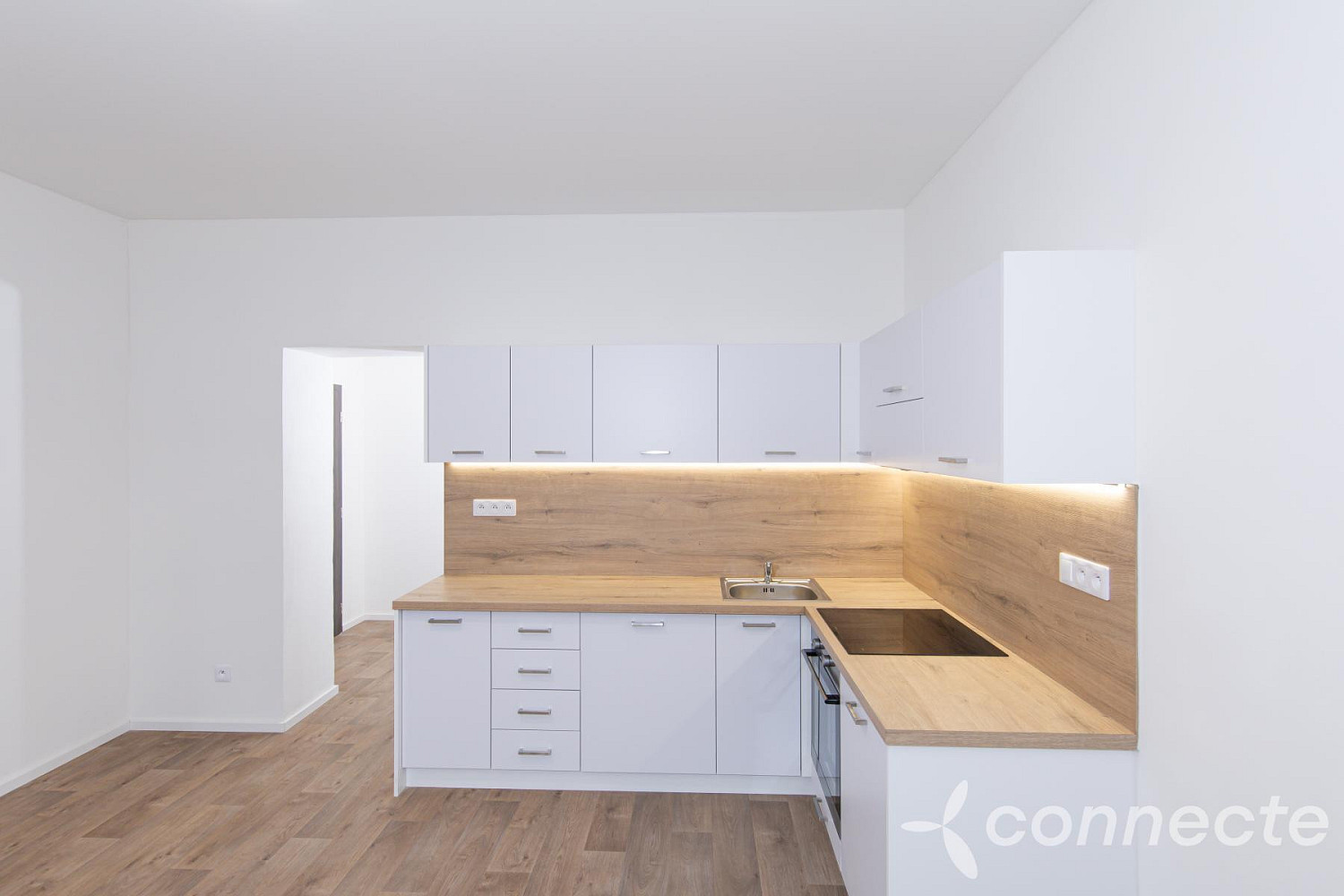 Pronájem bytu 2+kk 37 m² — photo 2