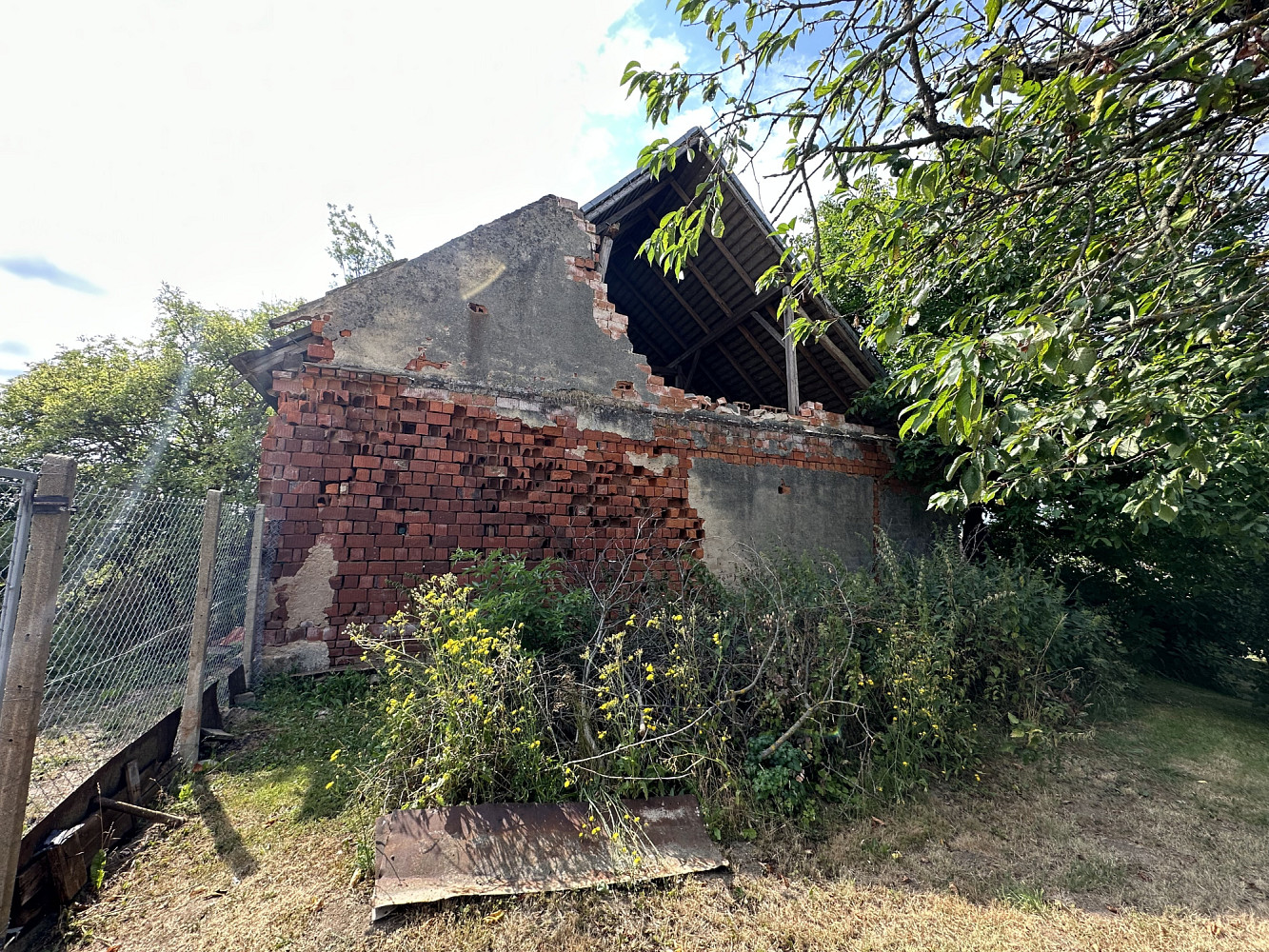 Ideální podíl 1/2 zemědělské stavby v k. ú. stálky, okres znojmo, opakovaná dražba — photo 3