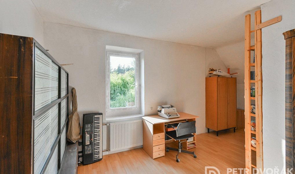 Prodej domu 161 m² s pozemkem 1 027 m², Úvaly – náhled fotky 15