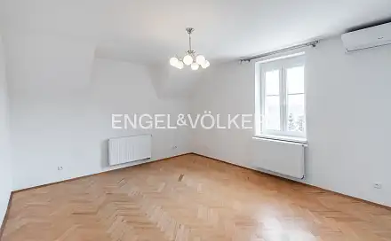 Pronájem bytu 3+kk 81 m²