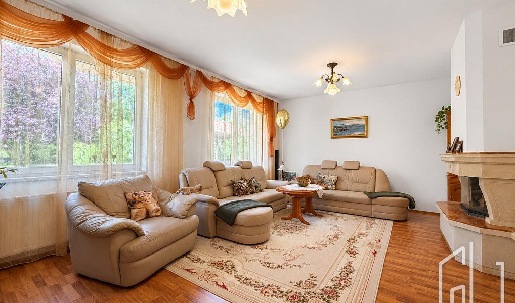 Prodej domu 301 m² s pozemkem 803 m², Praha – náhled fotky 6