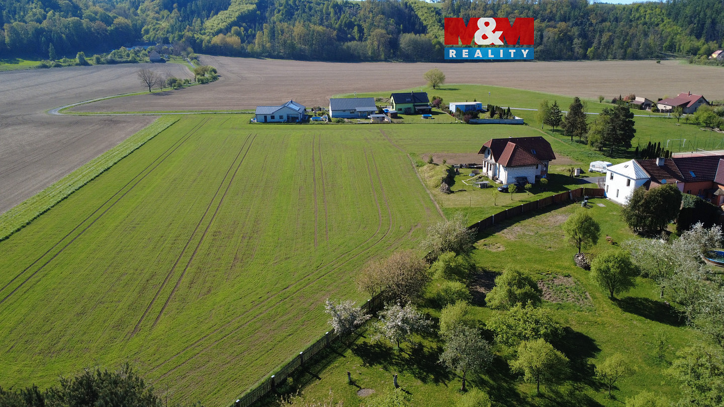 Prodej stavebního pozemku 6 074 m²