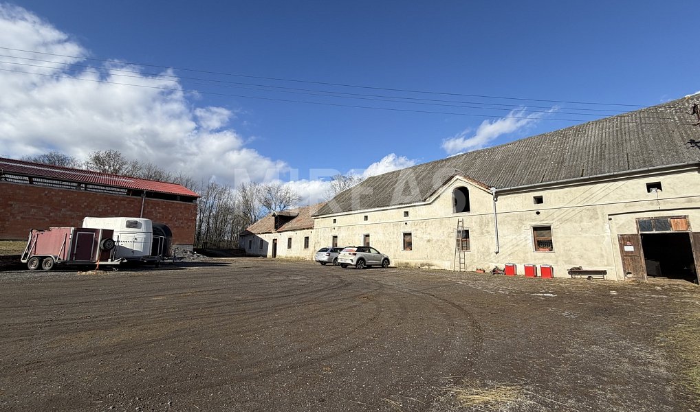 Pronájem zemědělského objektu 250 m², Strenice – náhled fotky 3