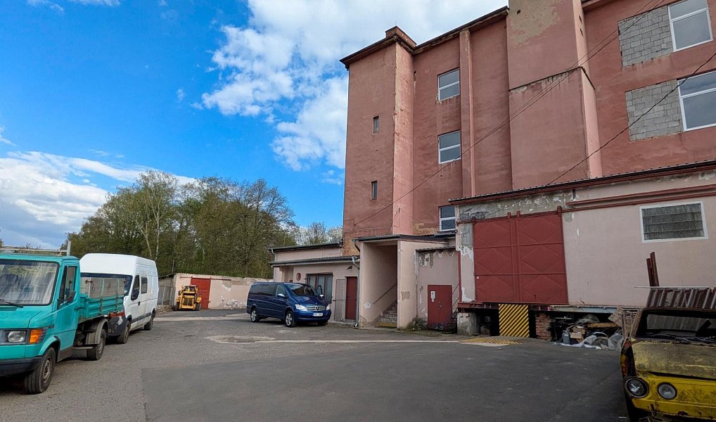Pronájem skladovacích prostor 200 m², Teplice – náhled fotky 4