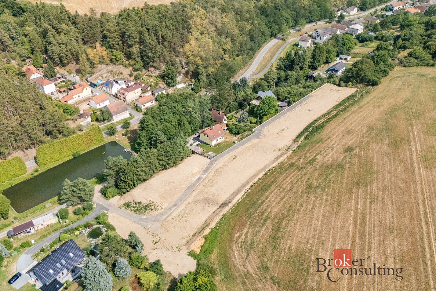Prodej stavebního pozemku 6 411 m² – fotografie 2