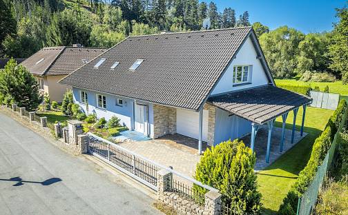 Prodej domu 209 m² s pozemkem 2 401 m², Krasonická, Nová Říše, okres Jihlava