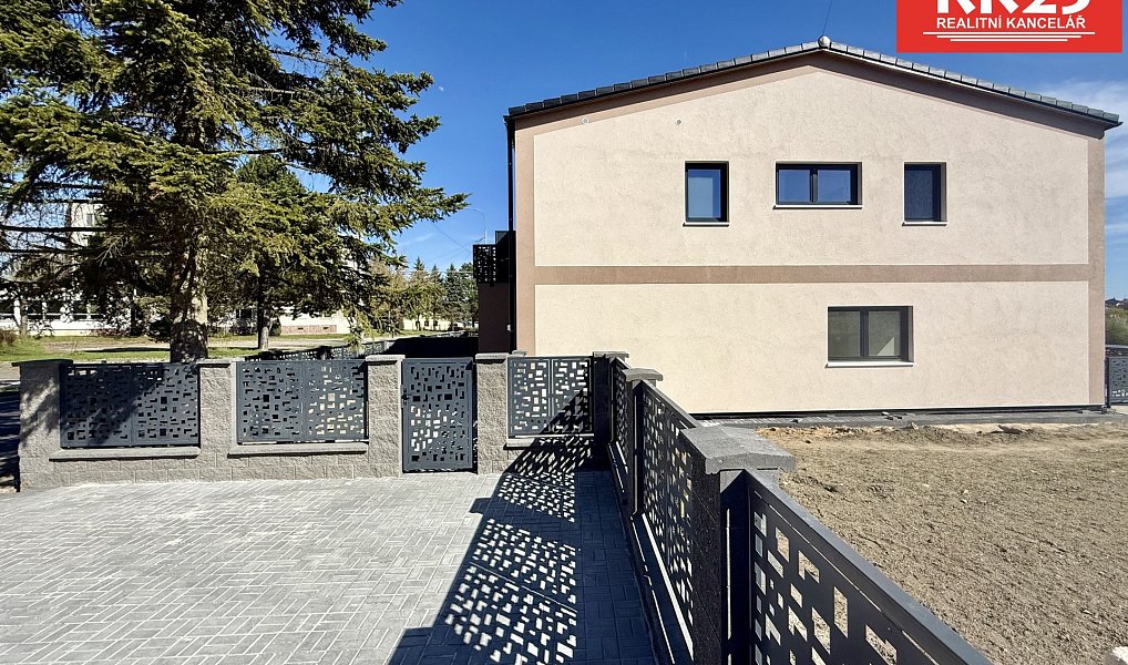 Prodej domu 200 m² s pozemkem 510 m², Velká Hleďsebe – náhled fotky 14