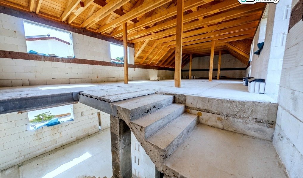 Prodej domu 276 m² s pozemkem 1 147 m², Zubří – náhled fotky 3