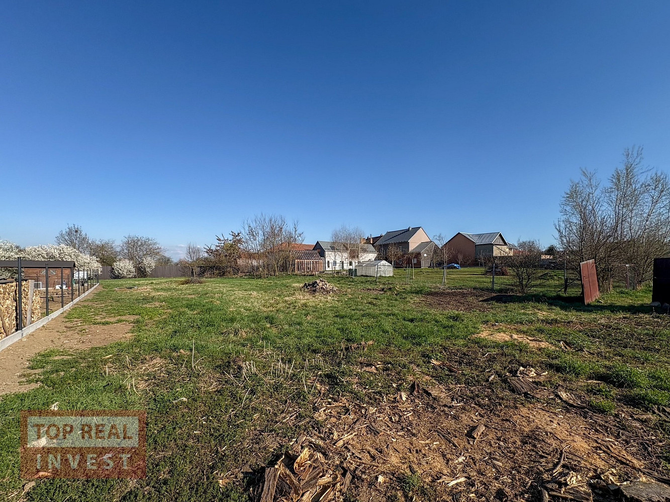 Prodej stavebního pozemku 932 m²