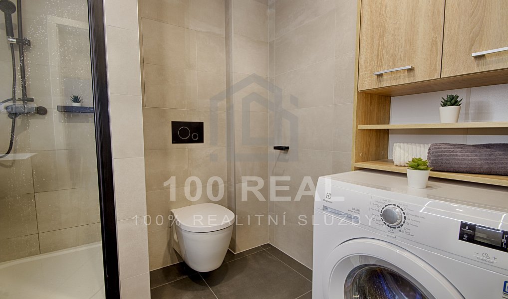 Pronájem bytu 2+kk 45 m², Hradec Králové – náhled fotky 2