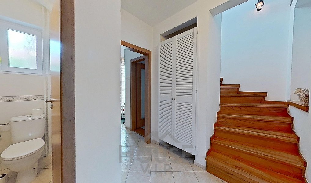 Prodej domu 280 m² s pozemkem 466 m², Benešov – náhled fotky 8
