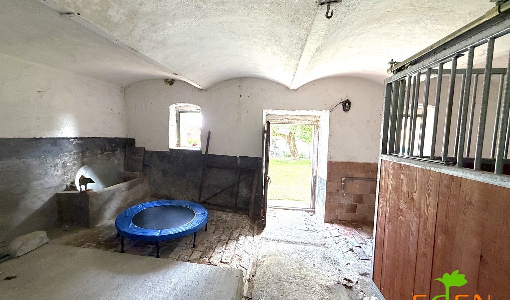 Prodej domu 175 m² s pozemkem 4 223 m², Kasejovice – náhled fotky 21