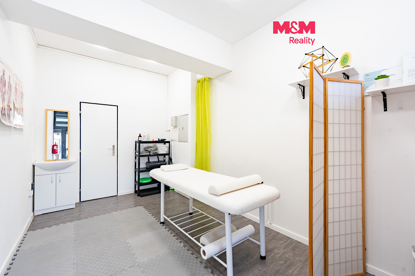 Prodej obchodních prostor 24 m²