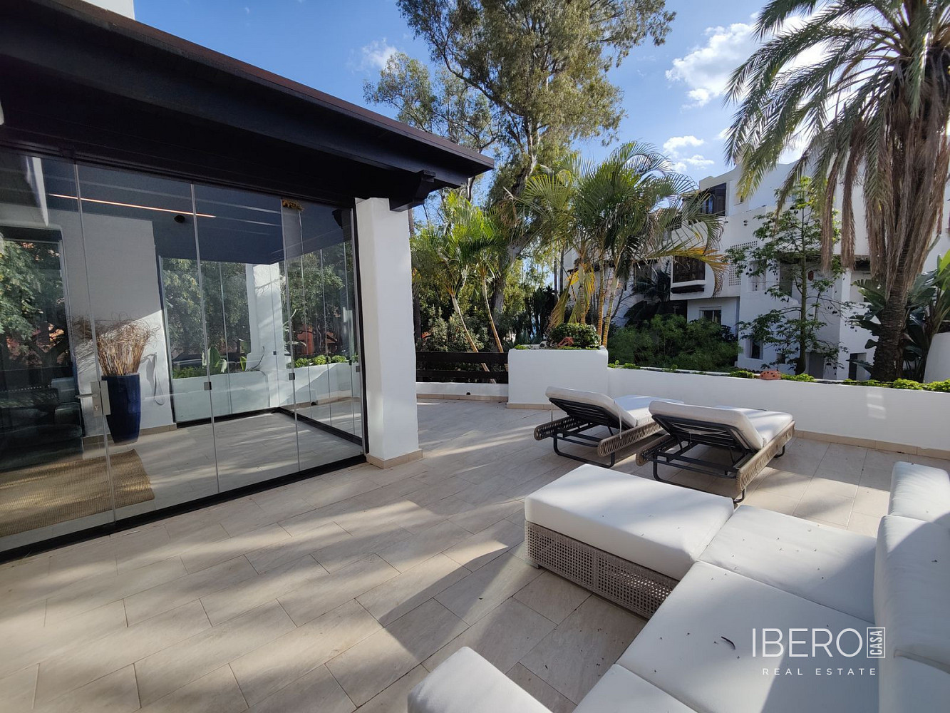 Piso 5+kk – Marbella, Nueva Andalucía - Vista 2