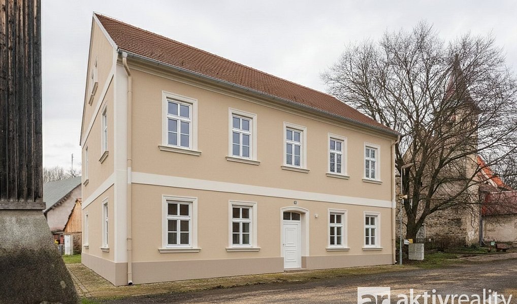 Prodej ubytovacího objektu 420 m², Hostín u Vojkovic – náhled fotky 5