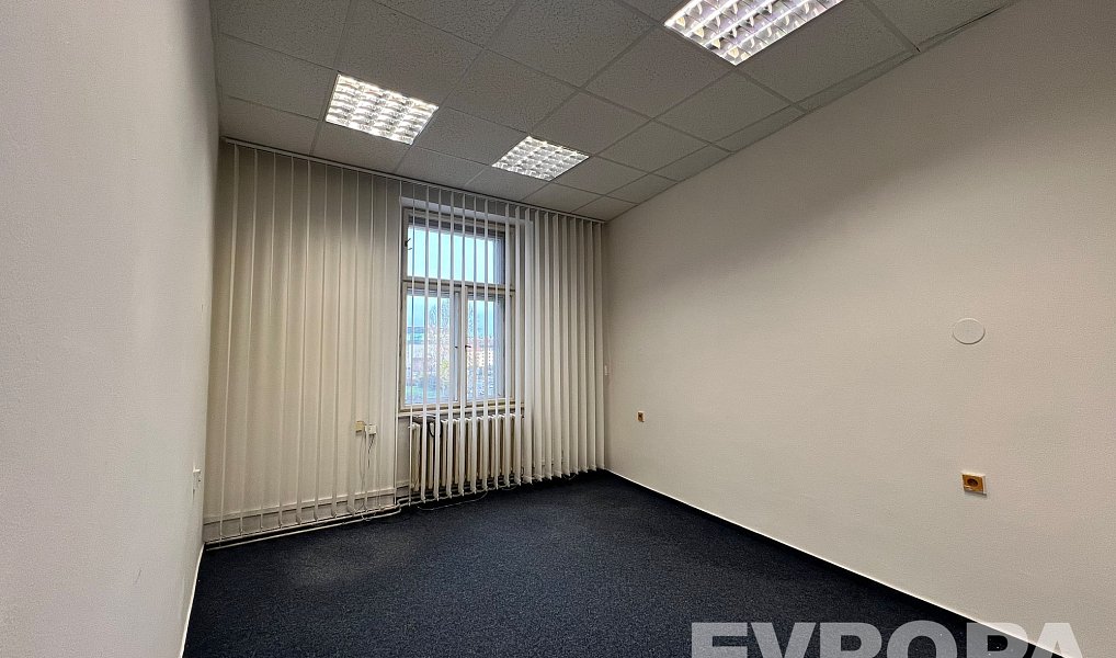 Pronájem kanceláře 17 m², Praha – náhled fotky 2