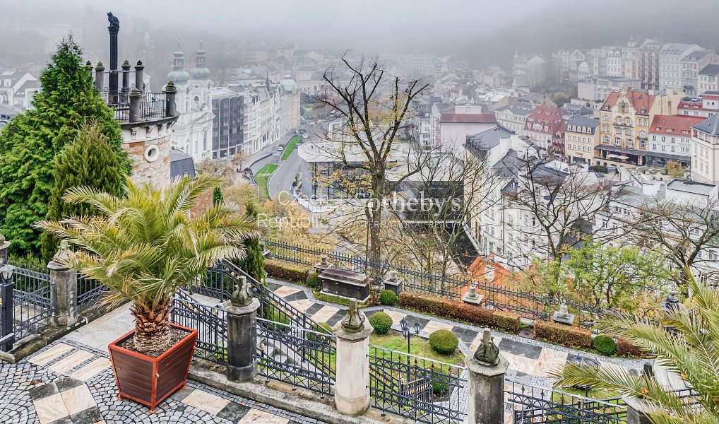 Prodej domu 468 m² s pozemkem 2 681 m², Karlovy Vary – náhled fotky 2