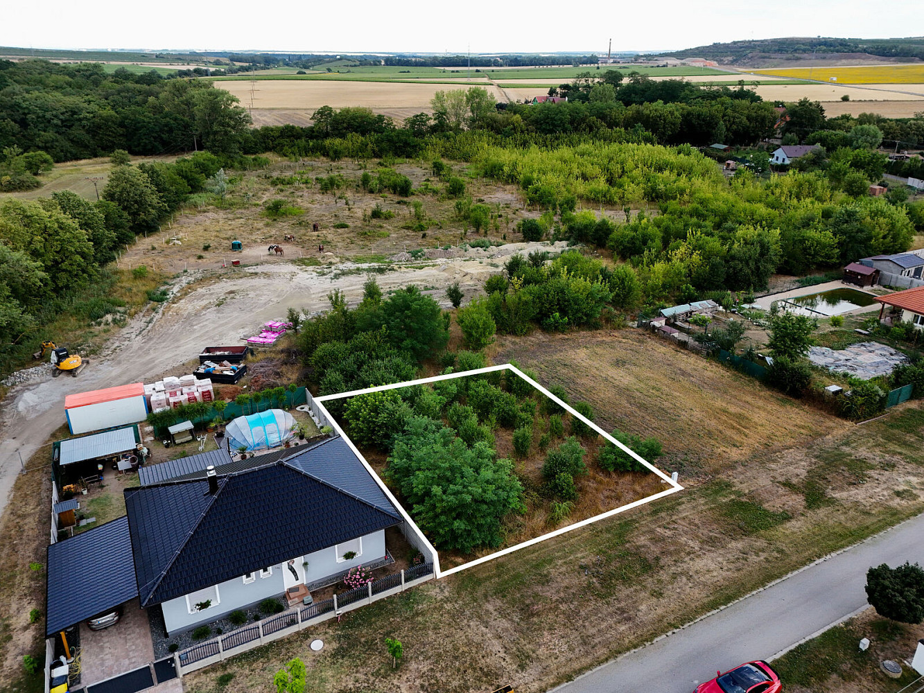 Prodej stavebního pozemku 531 m² – fotografie 2