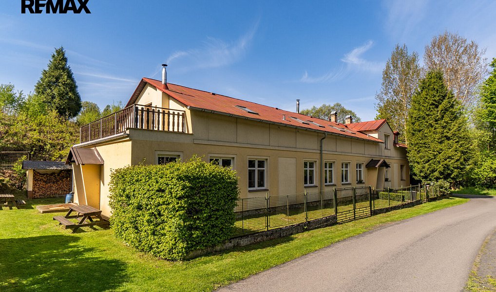 Prodej ubytovacího objektu 421 m², Kytlice – náhled fotky 2