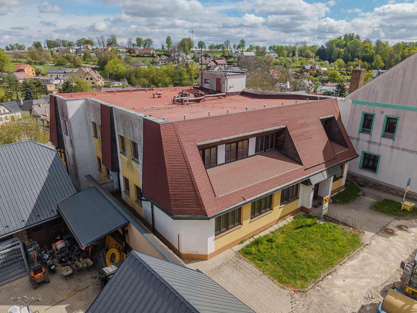 Prodej obchodních prostor 955 m²