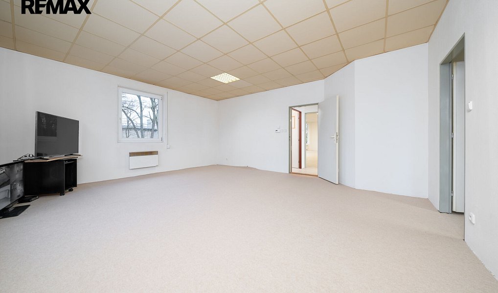 Prodej domu 227 m² s pozemkem 749 m², Benešov – náhled fotky 17