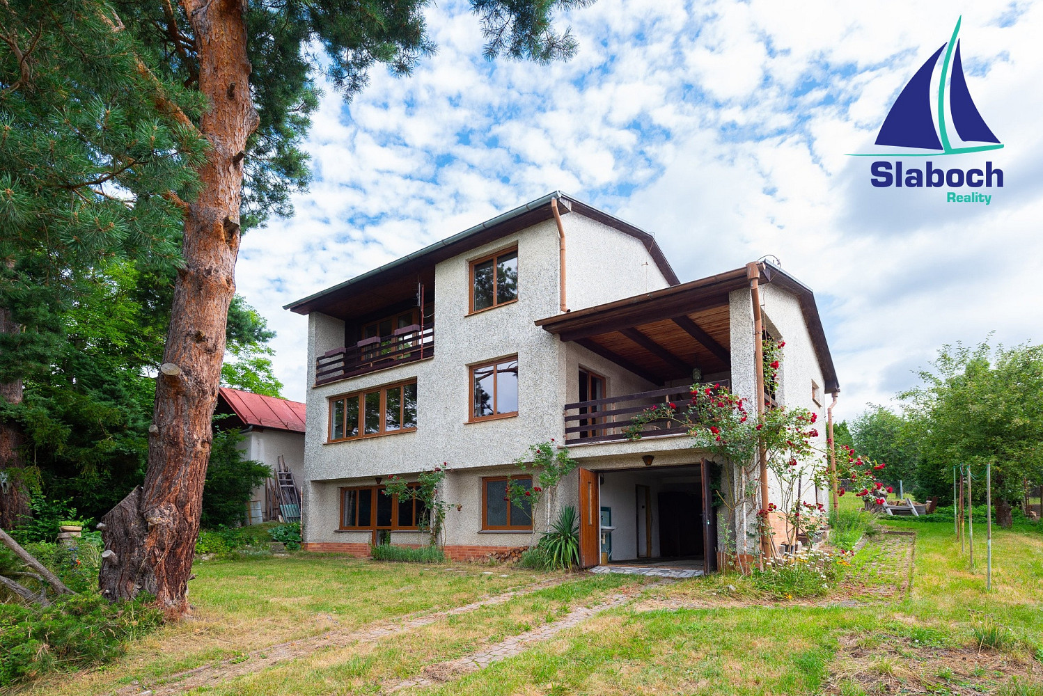 House, 260 m², land 990 m²