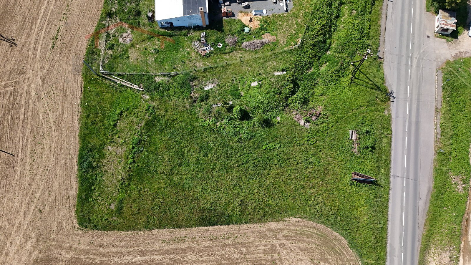 Prodej komerčního pozemku 2 401 m²