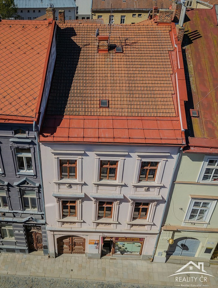 Prodej nájemního domu, činžáku 615 m² – fotografie 2