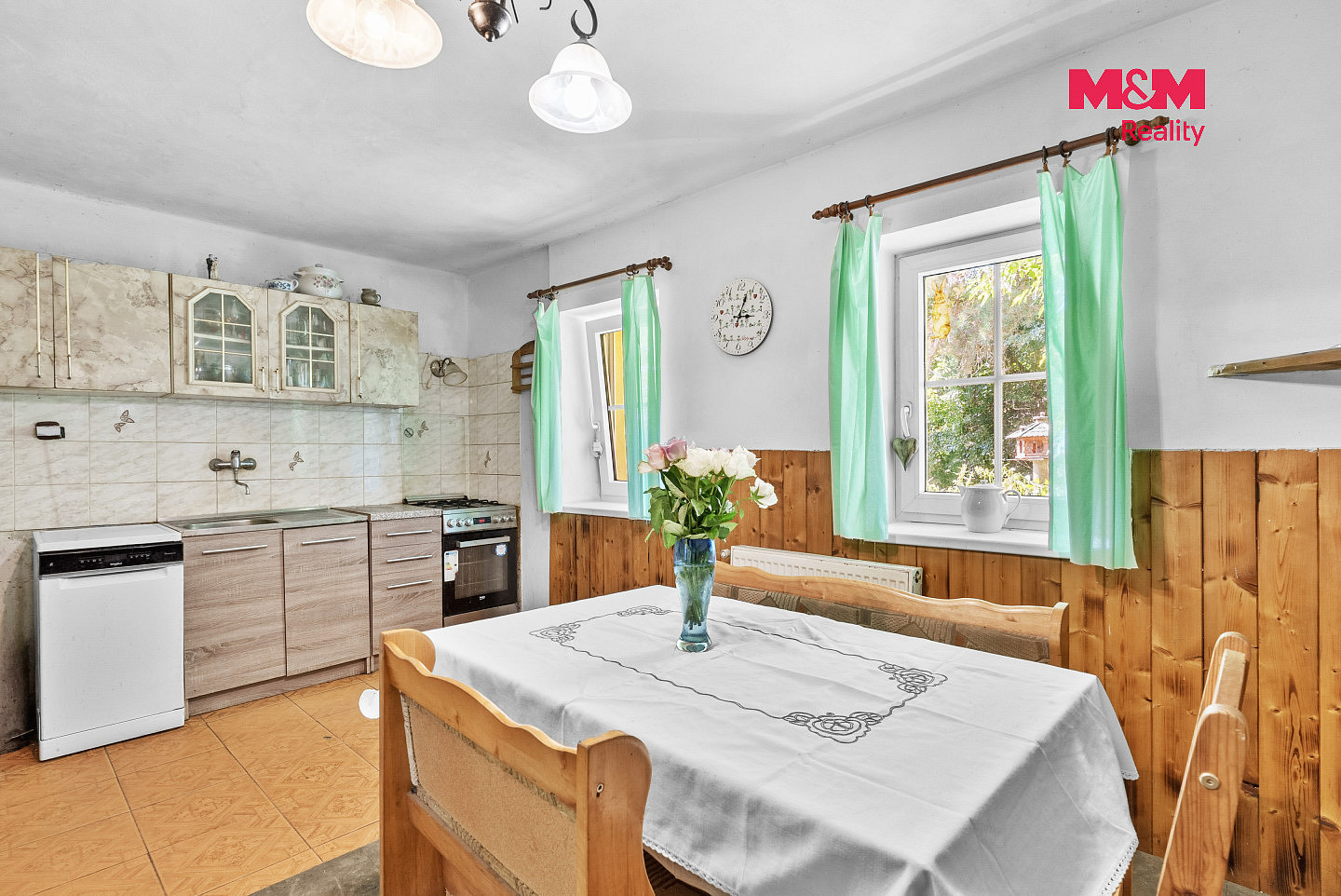 Prodej ubytovacího objektu 280 m² – fotografie 5