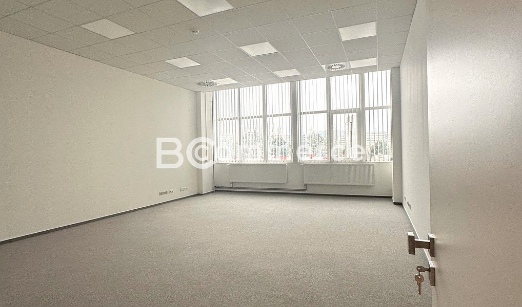 Pronájem kanceláře 100 m², Brno – náhled fotky 16