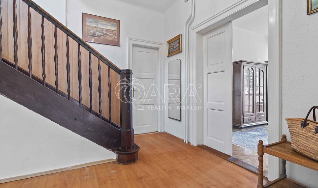 Prodej domu 244 m² s pozemkem 1 821 m², Roztoky – náhled fotky 8