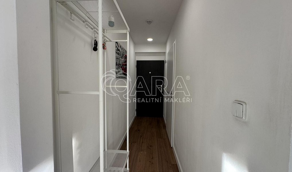 Pronájem bytu 1+kk 23 m², Praha – náhled fotky 8