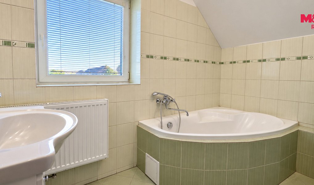Prodej domu 102 m² s pozemkem 1 106 m², Kostěnice – náhled fotky 12