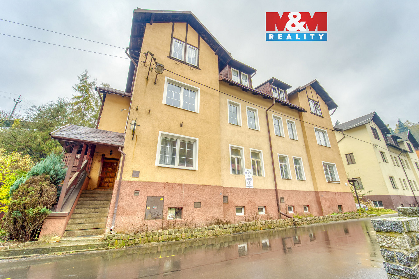 Prodej domu 800 m² s pozemkem 662 m²