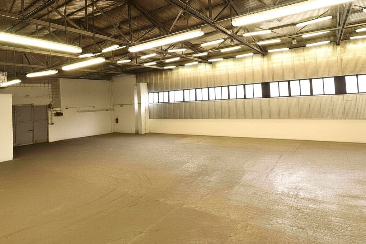 Pronájem výrobních prostor 880 m²