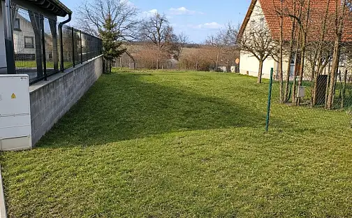 Stavební pozemek připravený k okamžité výstavbě Sedlec u Náměště nad Oslavou 623 m2 sítě na hr