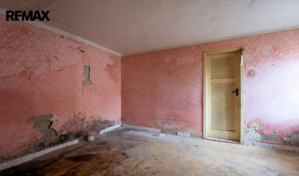Prodej domu 180 m² s pozemkem 362 m², Lipov – náhled fotky 35