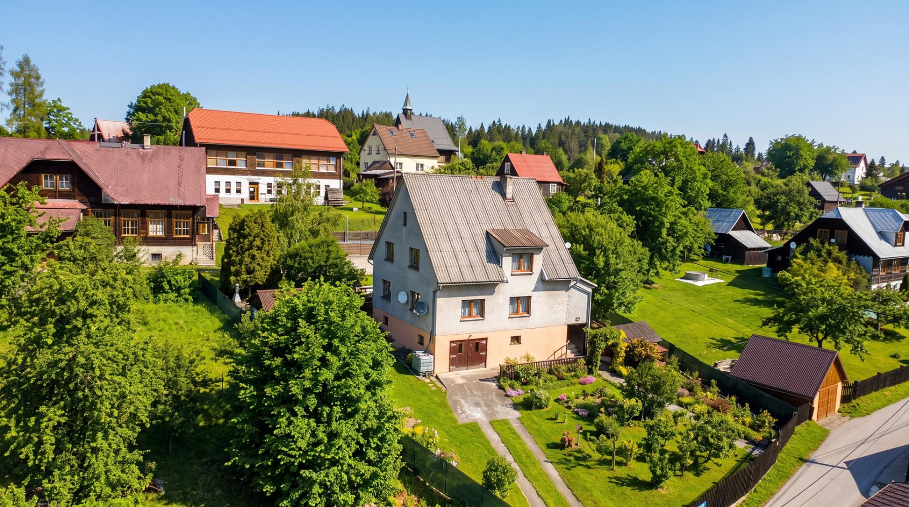 Prodej domu 280 m² s pozemkem 1 882 m² — photo 4